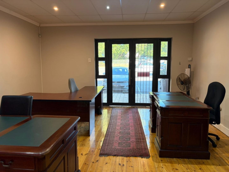 To Let Commercial Property for Rent in Walmer Eastern Cape